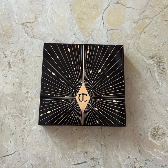 Charlotte tilbury eyeshadow palette dazzling diamonds - Picture 3 of 4